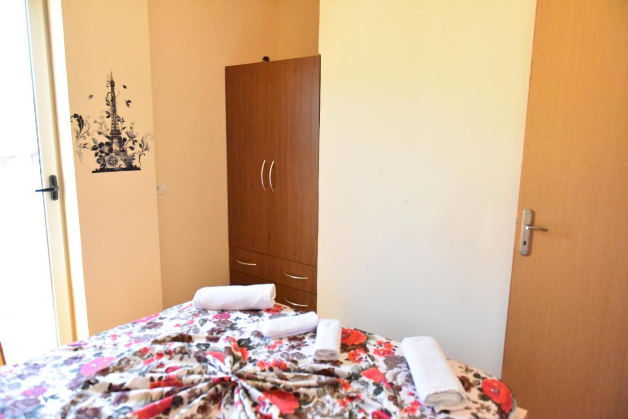 Hotel Kriti Max , Shengjin Shëngjin 外观 照片