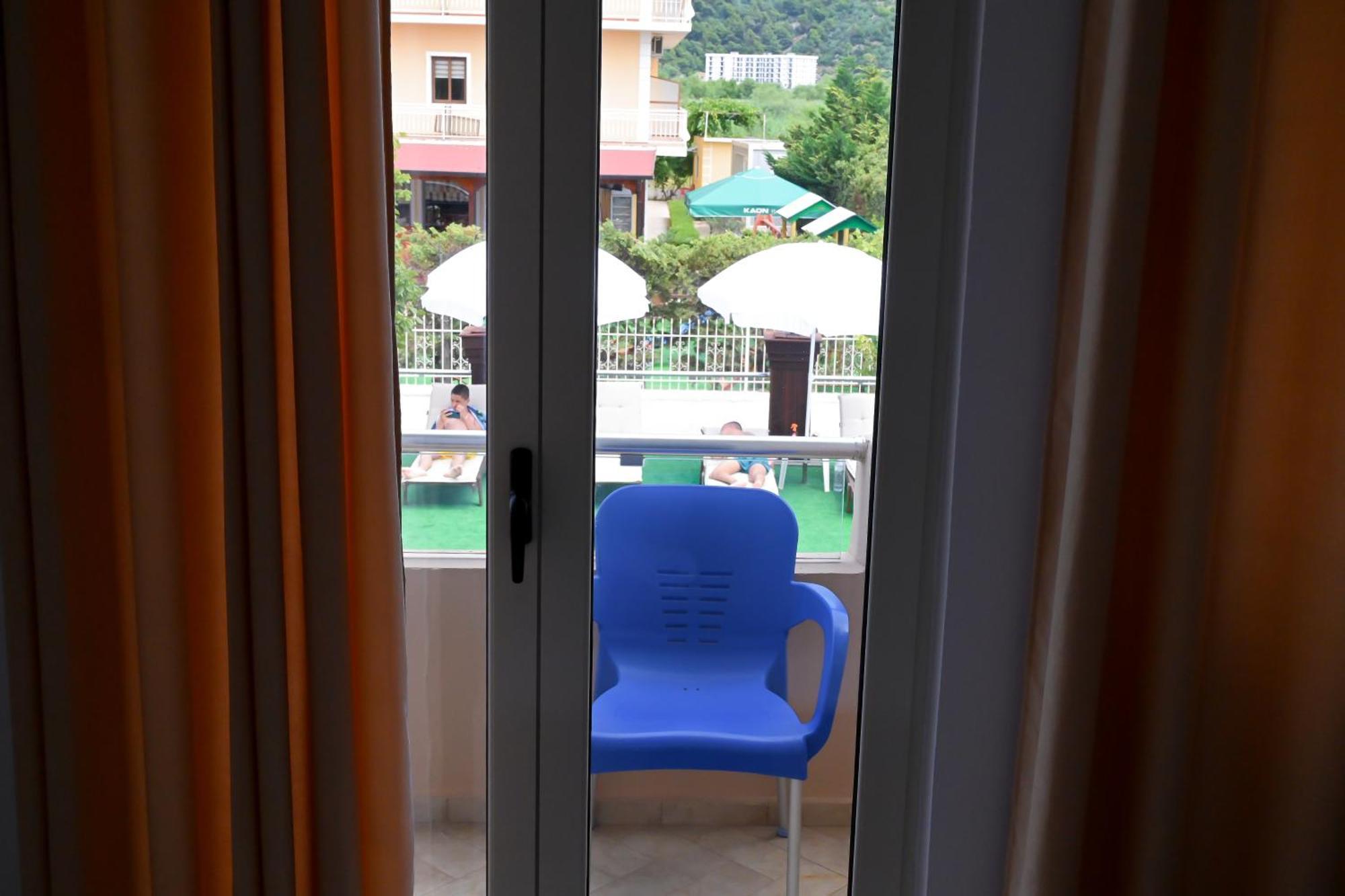 Hotel Kriti Max , Shengjin Shëngjin 外观 照片